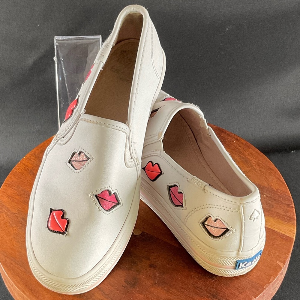 Keds Kate Spade Kids White Slip-On Sneakers Top Deckers with Red and Pink Lips